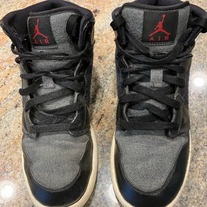 Nike air Jordan size 7 youth